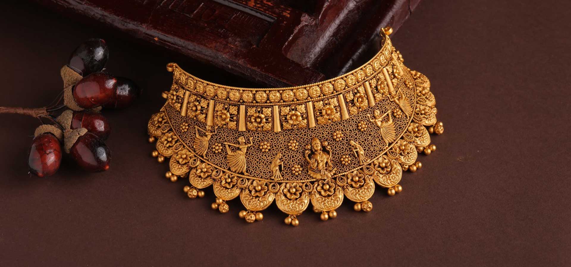 Theyyampattil 22kt gold heritage necklace — handcrafted in Kerala